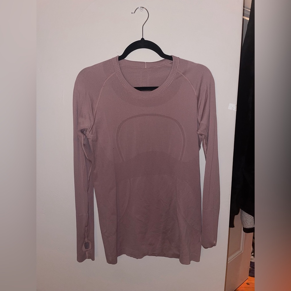 women’s lulu lemon long sleeve top